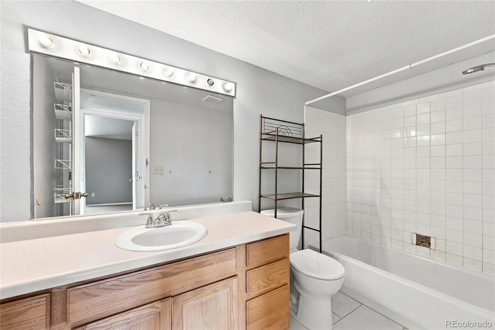 931 S Utica Street Denver CO 80219 | MLS #REC6032809 07282026013526 1600 25