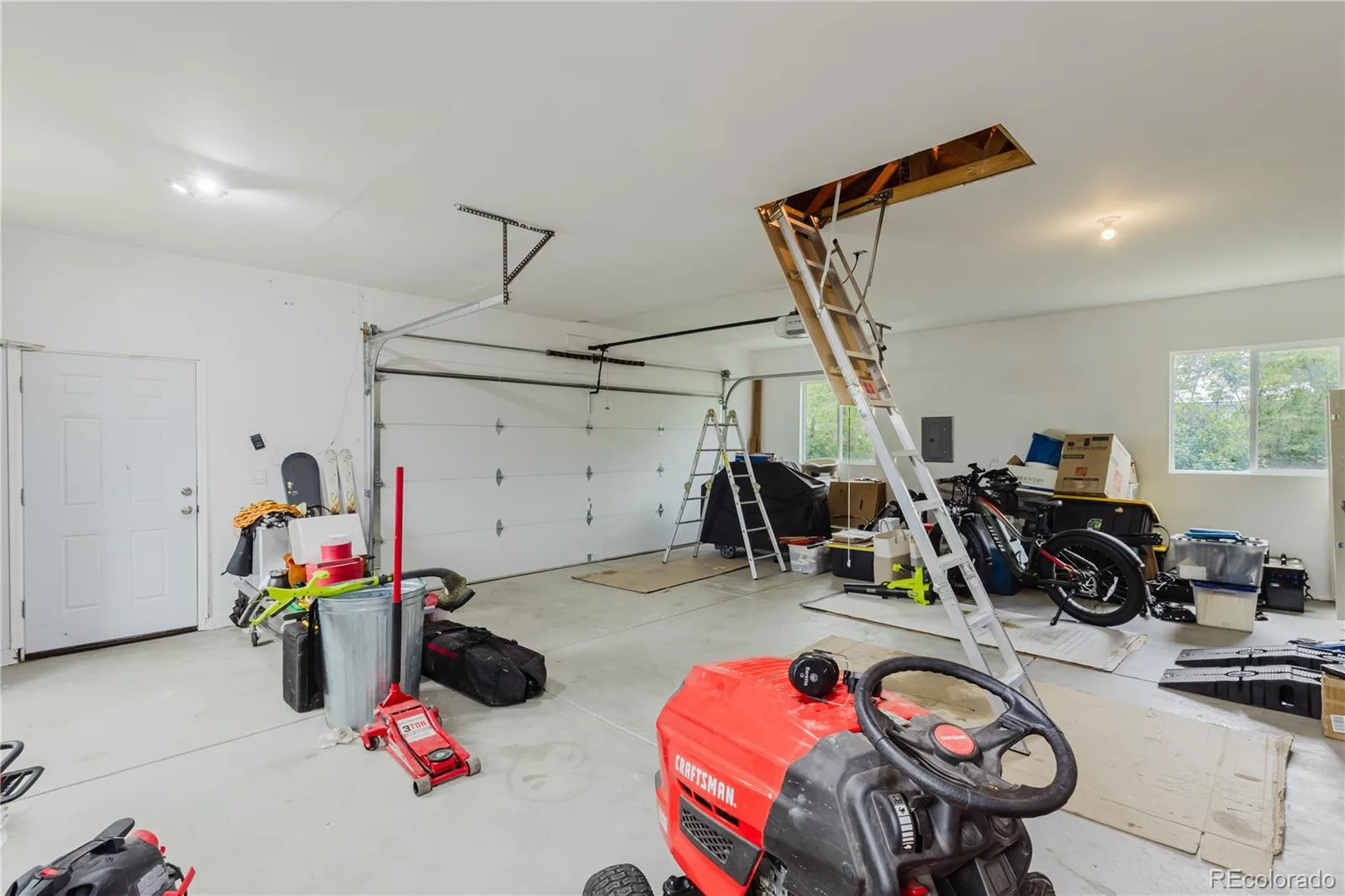 6125 W Exposition Avenue Lakewood CO 80226 MLS #REC6035874 06092026015950 1600 30