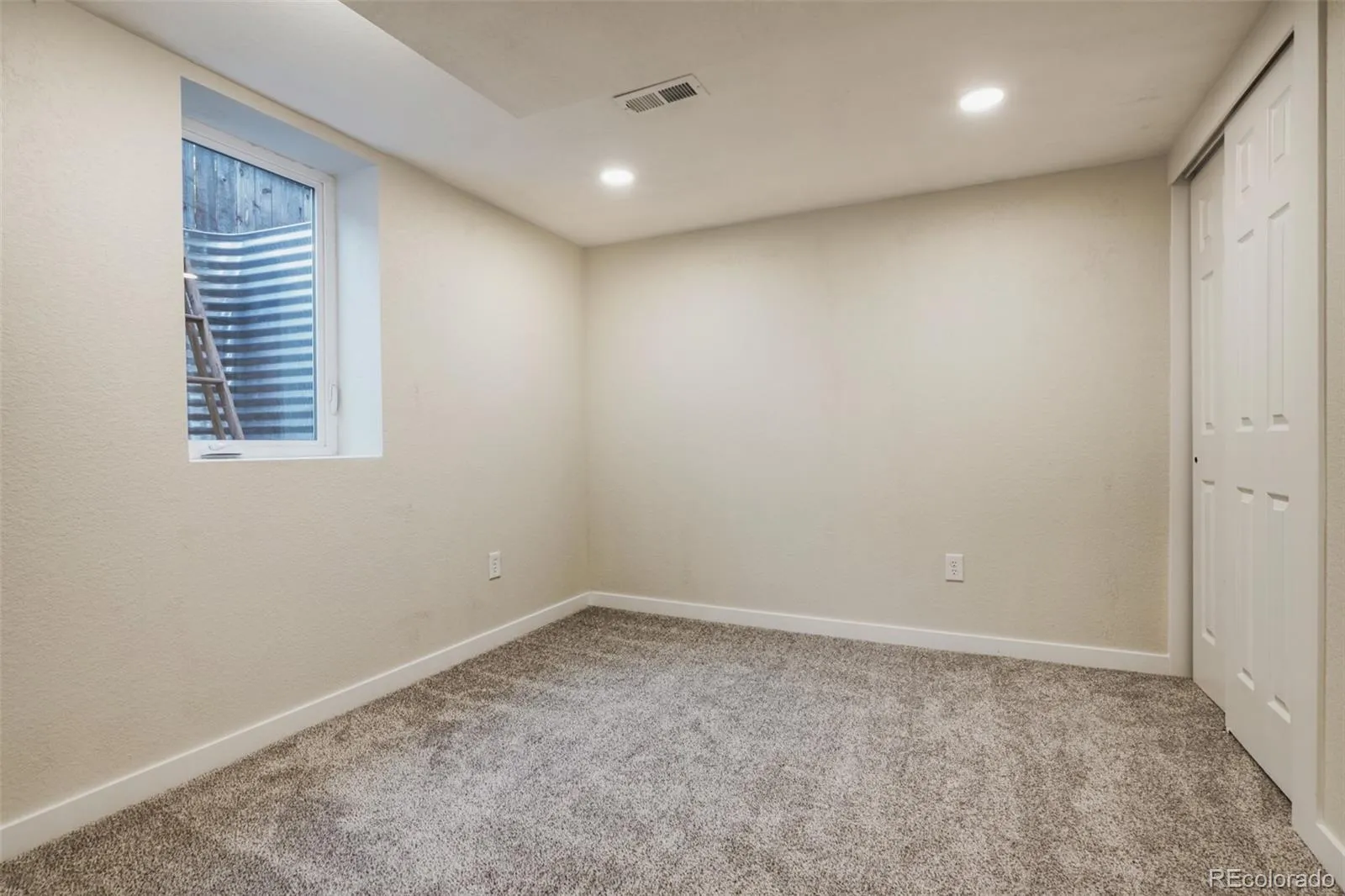 2123 S Olathe Street Aurora CO 80013 MLS #REC6036629 04302026195310 1600 20