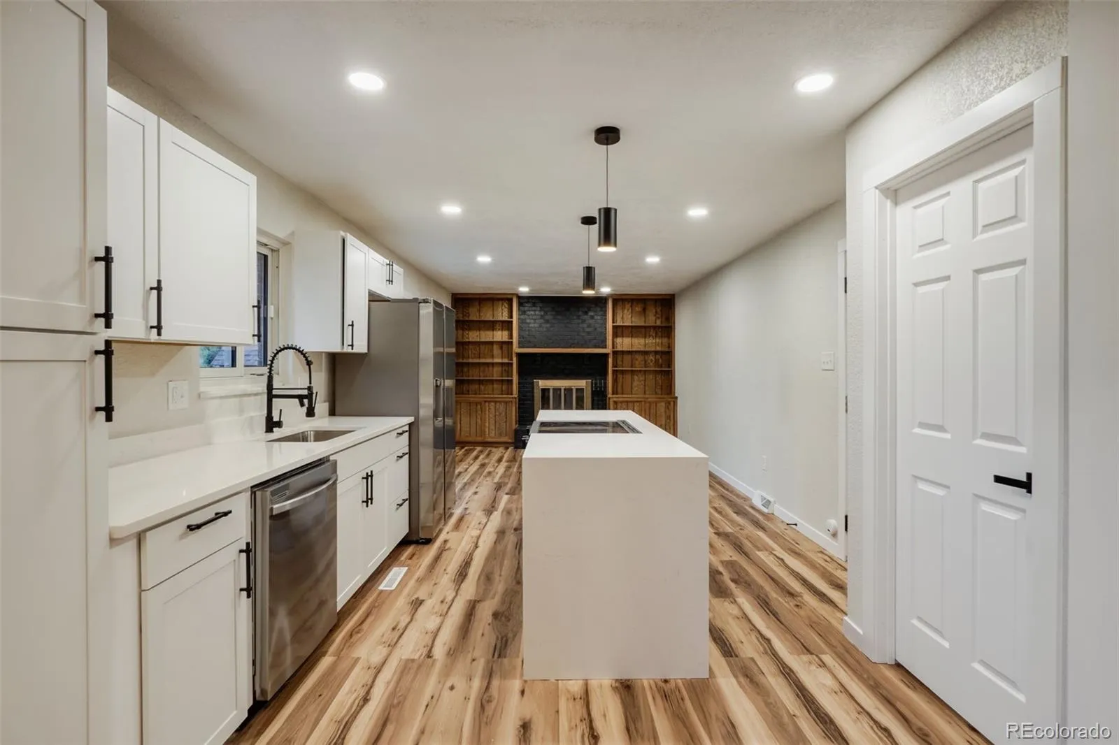 2123 S Olathe Street Aurora CO 80013 MLS #REC6036629 04302026195310 1600 4