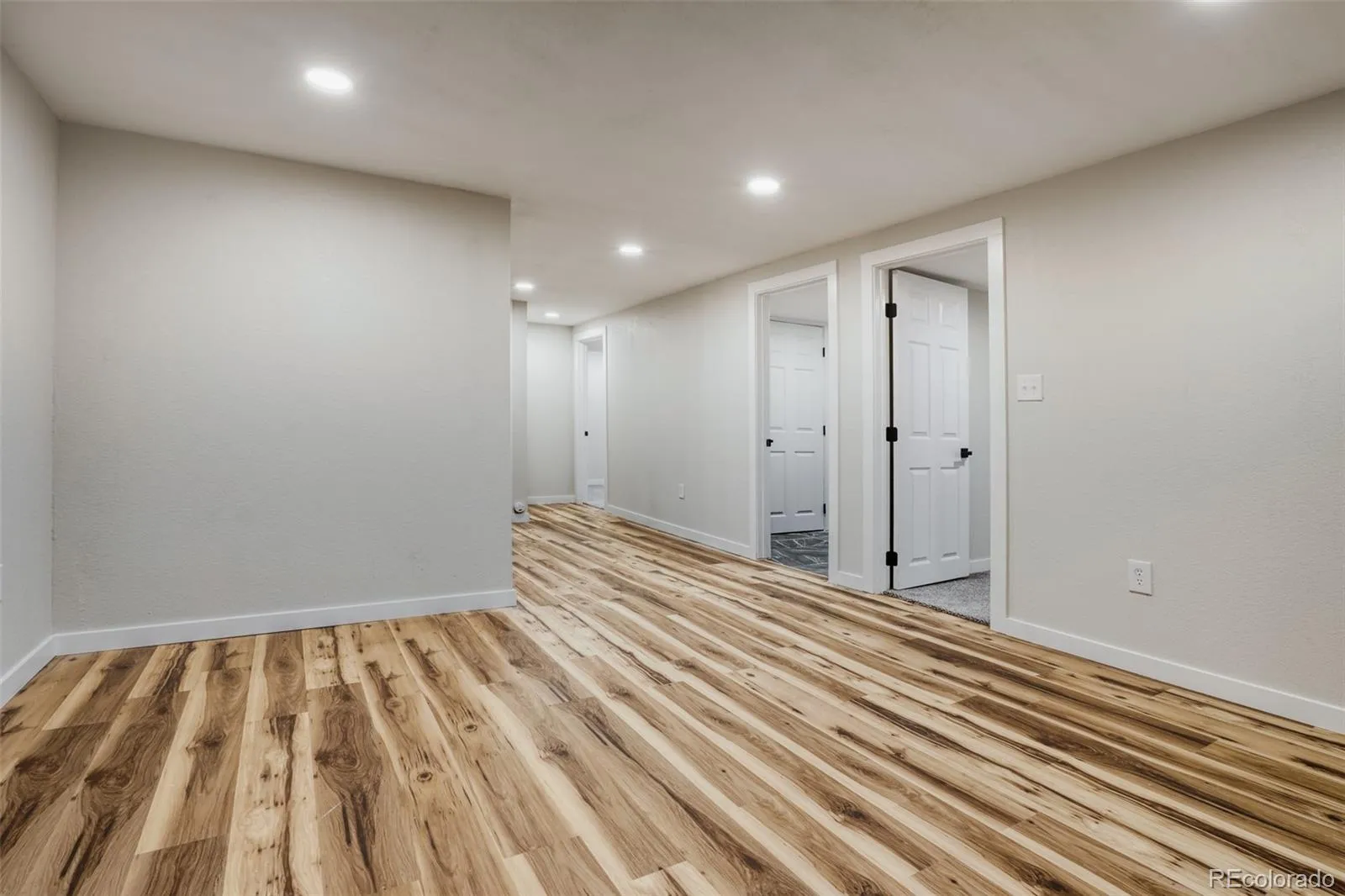 2123 S Olathe Street Aurora CO 80013 MLS #REC6036629 04302026195310 1600 7