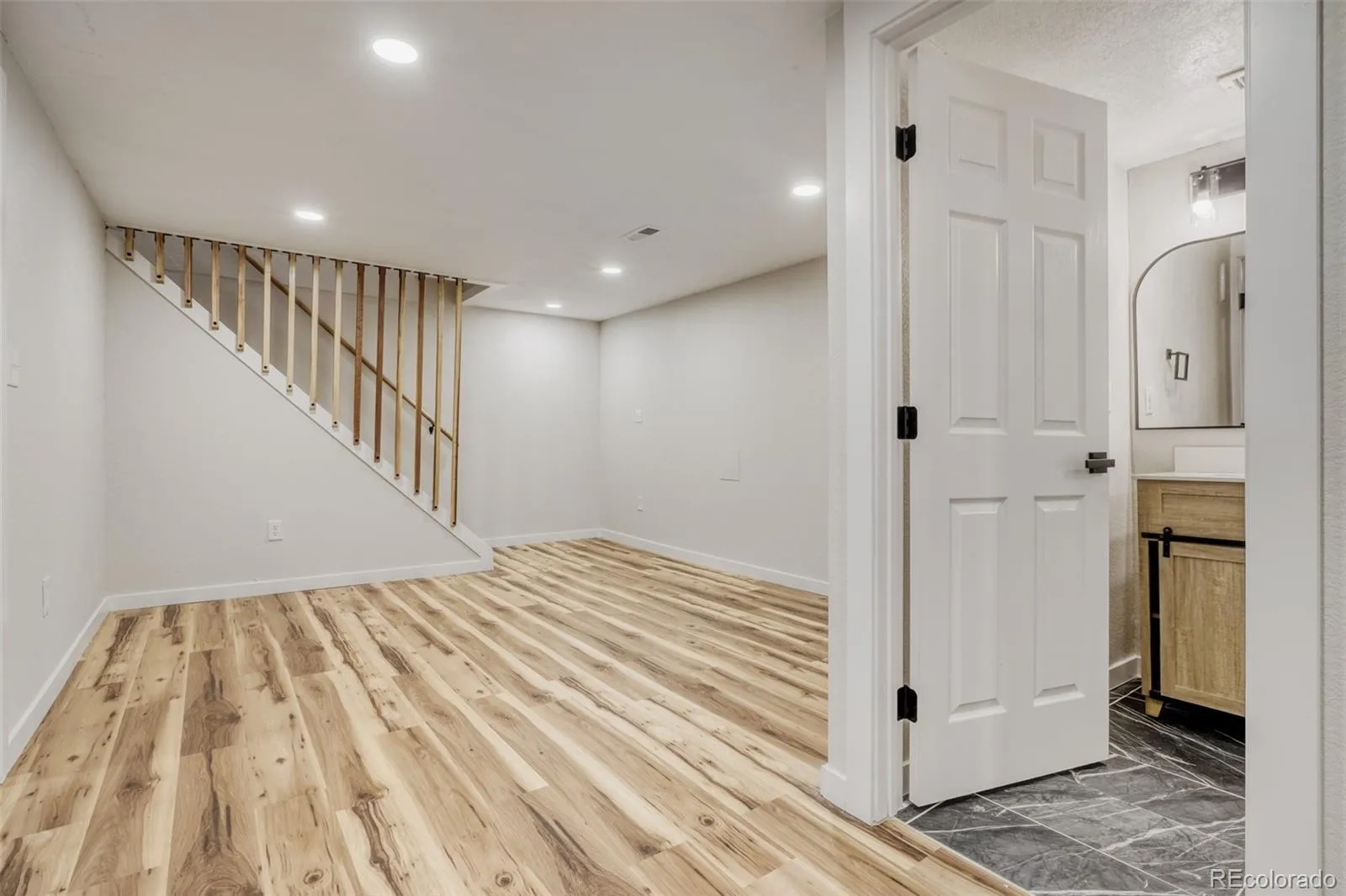 2123 S Olathe Street Aurora CO 80013 MLS #REC6036629 04302026195310 1600 8
