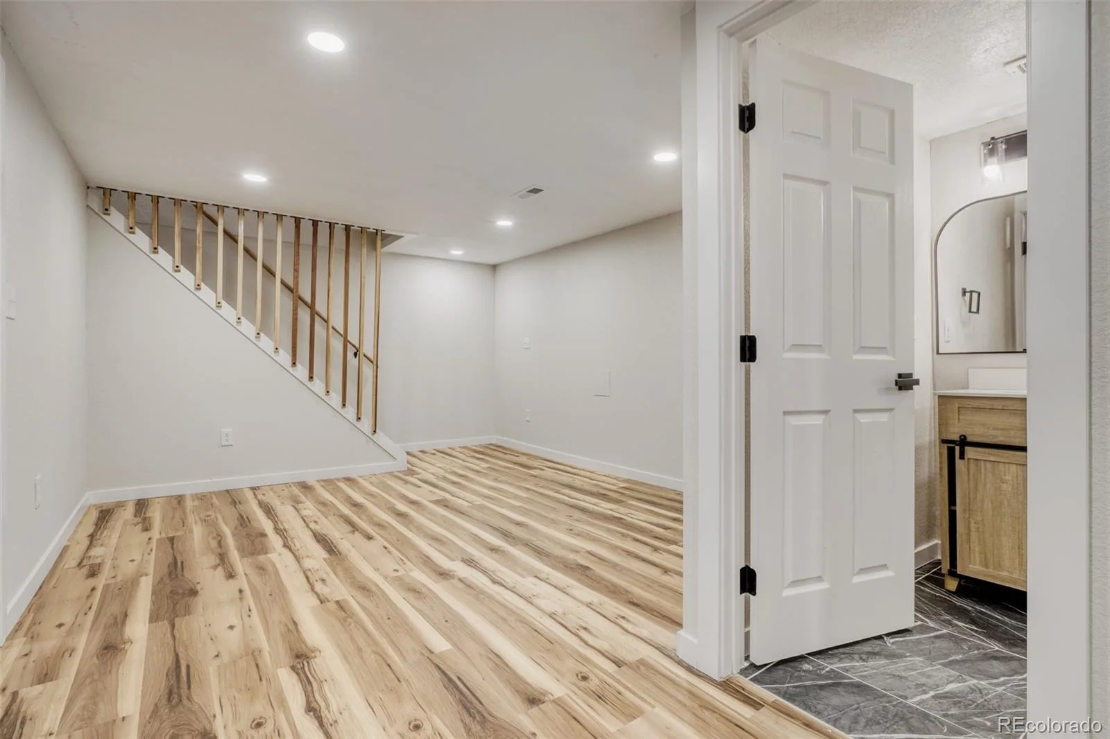 2123 S Olathe Street Aurora CO 80013 MLS #REC6036629 06102026162508 1600 8
