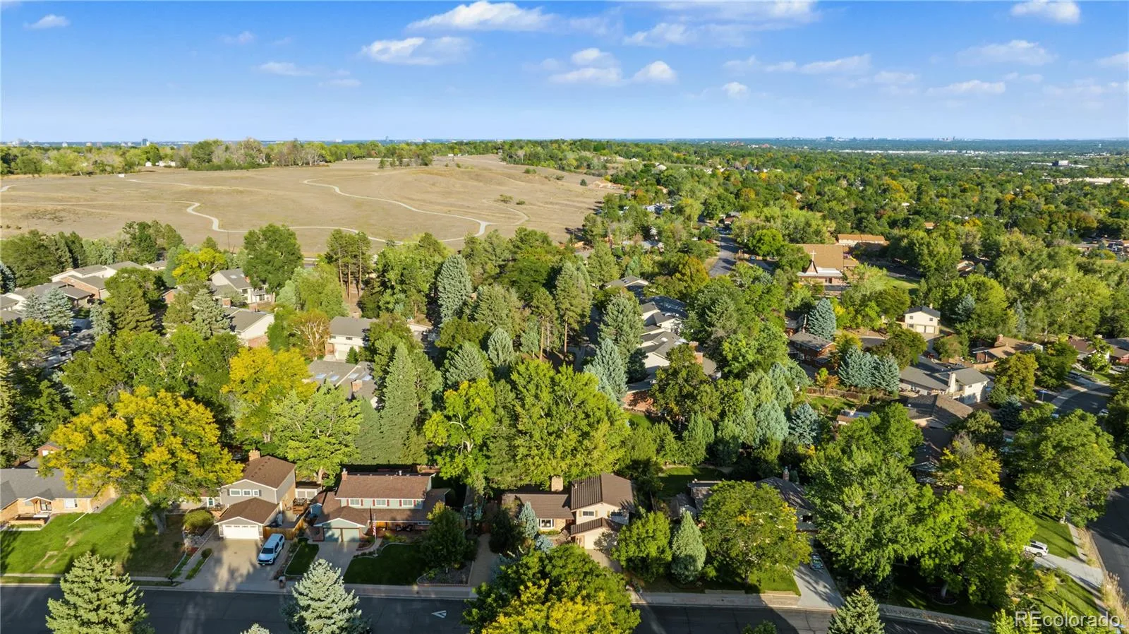 2532 S Yarrow Street Lakewood CO 80227 | MLS #REC6037291 10072026203527 1600 35