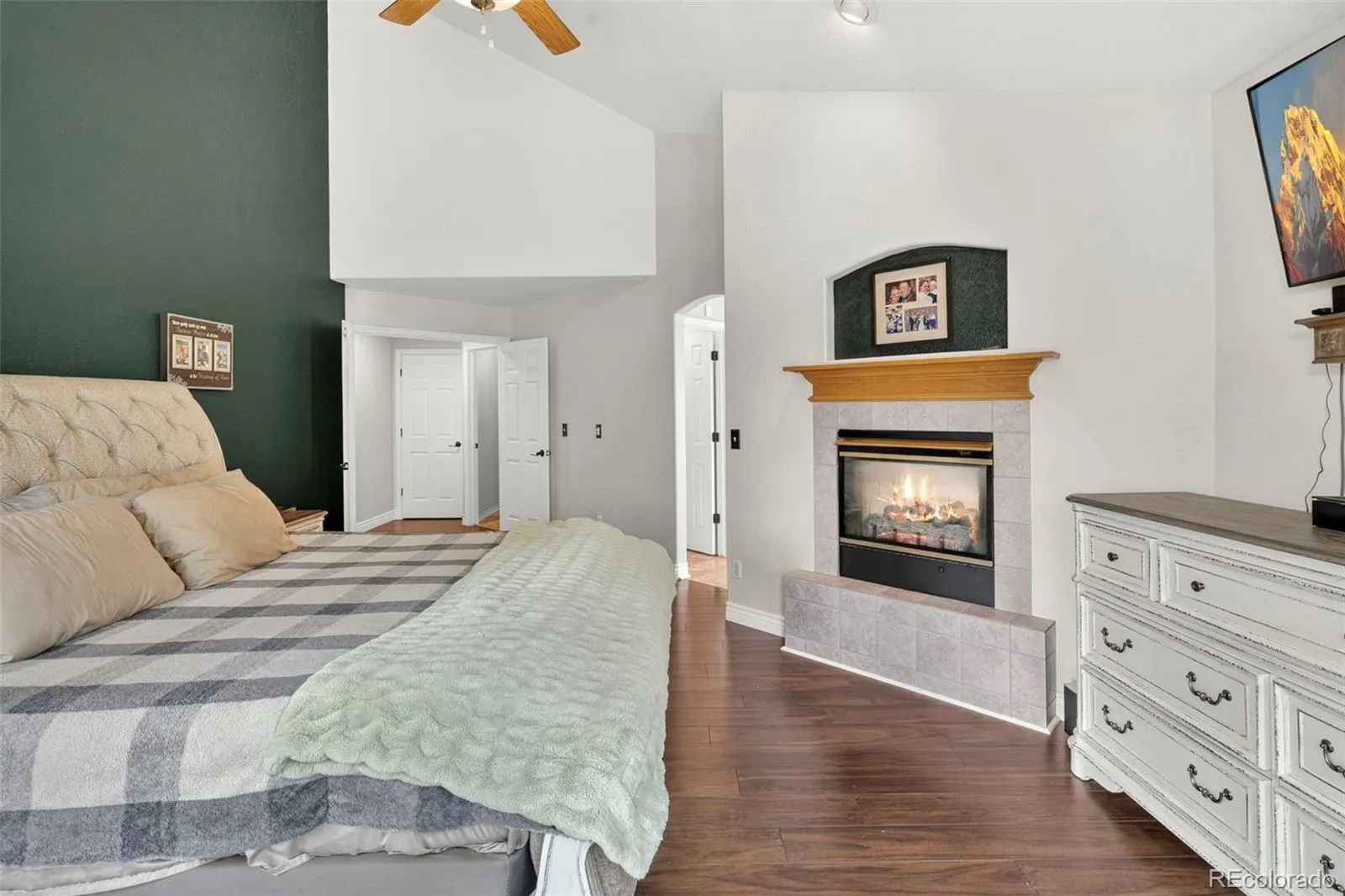 11405 W Coal Mine Drive Littleton CO 80127 MLS #REC6037480 05242026170439 1600 22