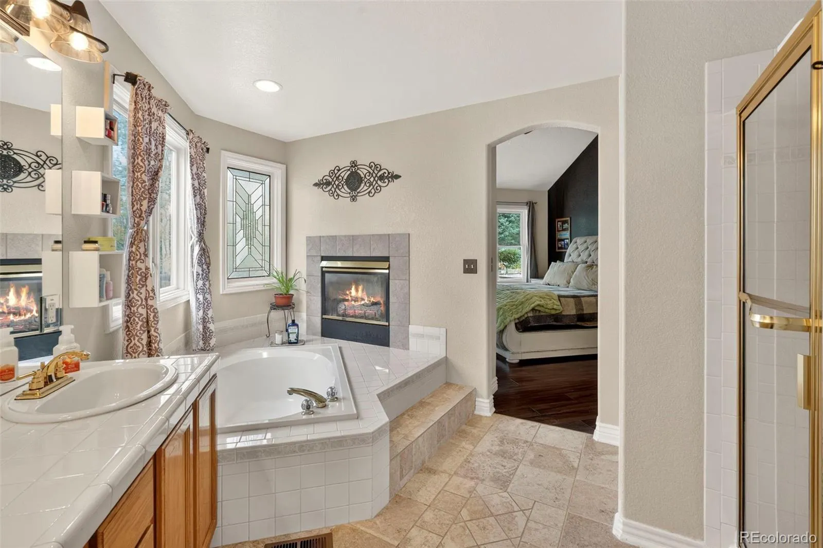 11405 W Coal Mine Drive Littleton CO 80127 MLS #REC6037480 05242026170439 1600 24