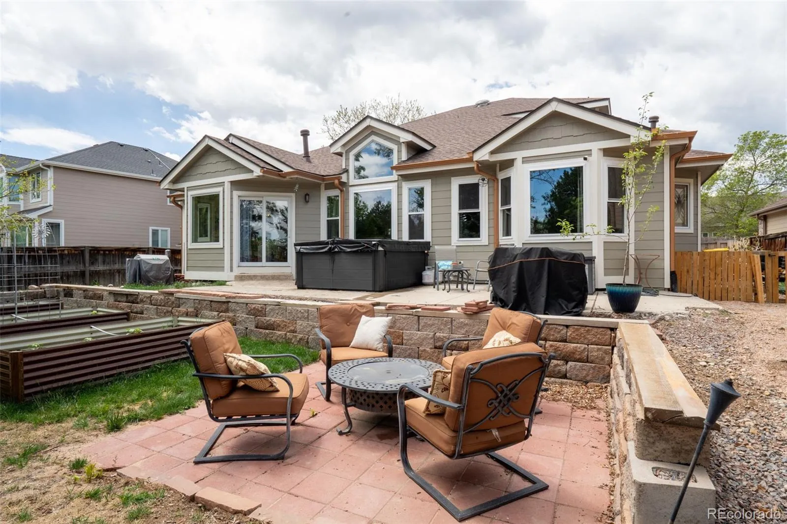 11405 W Coal Mine Drive Littleton CO 80127 MLS #REC6037480 05242026170439 1600 37
