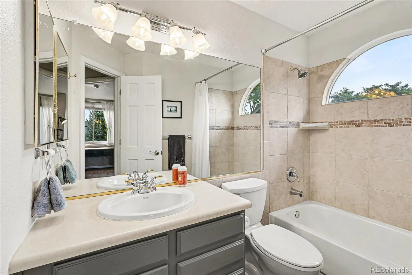 11035 W Grand Place Littleton CO 80127 | MLS #REC6037717 07082026175822 1600 10