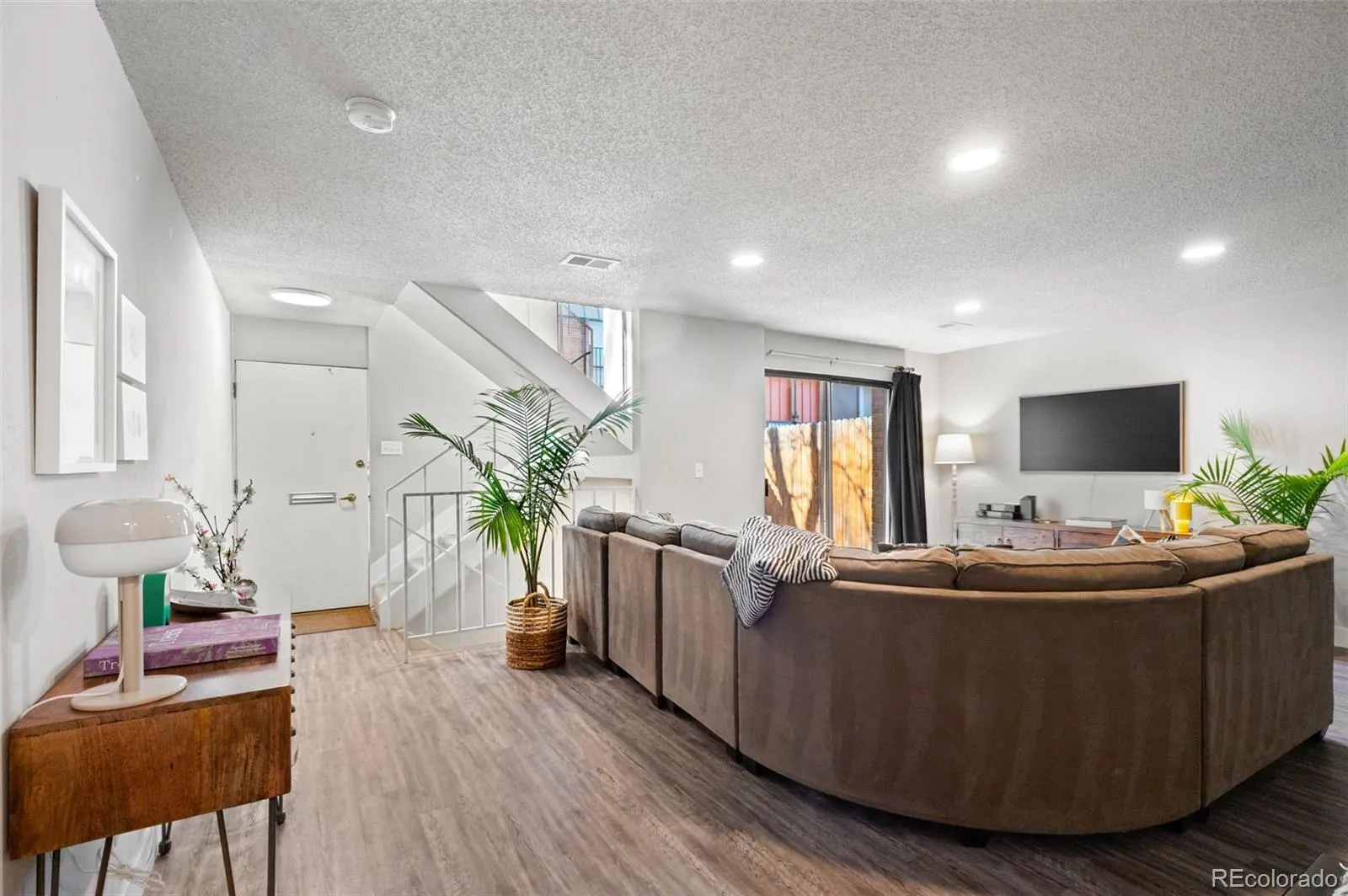 04152026151257 1600 1