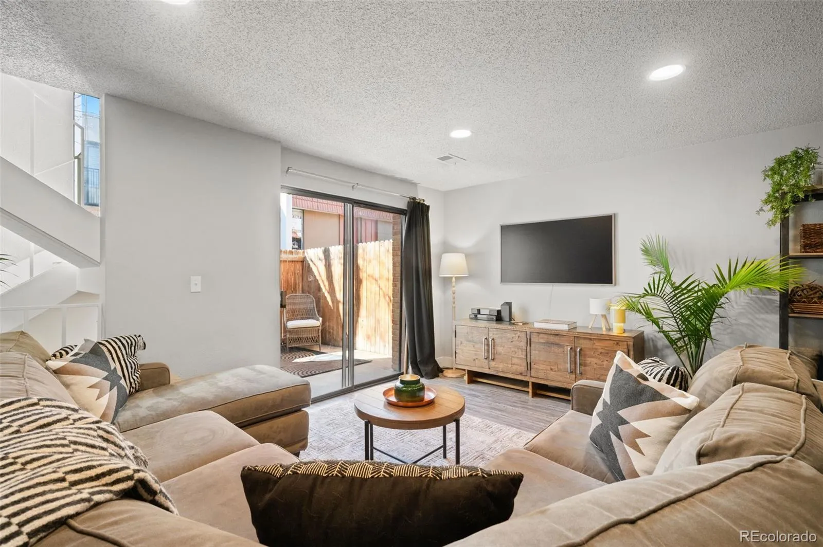 04152026151257 1600 13