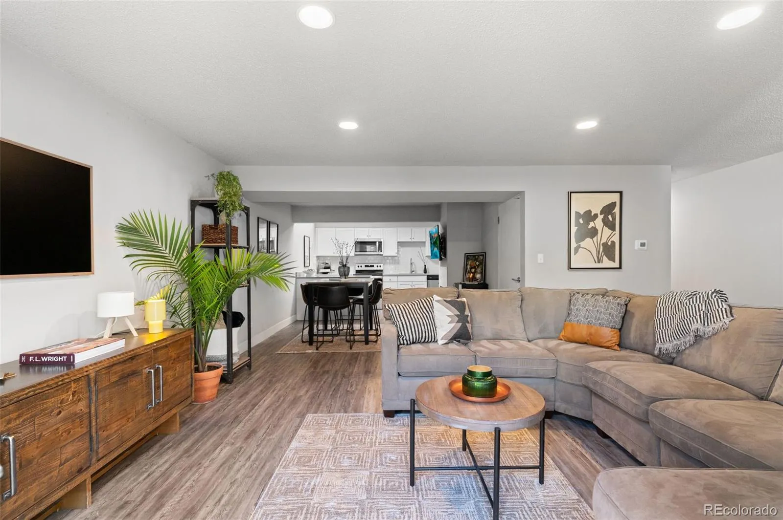 04152026151257 1600 15