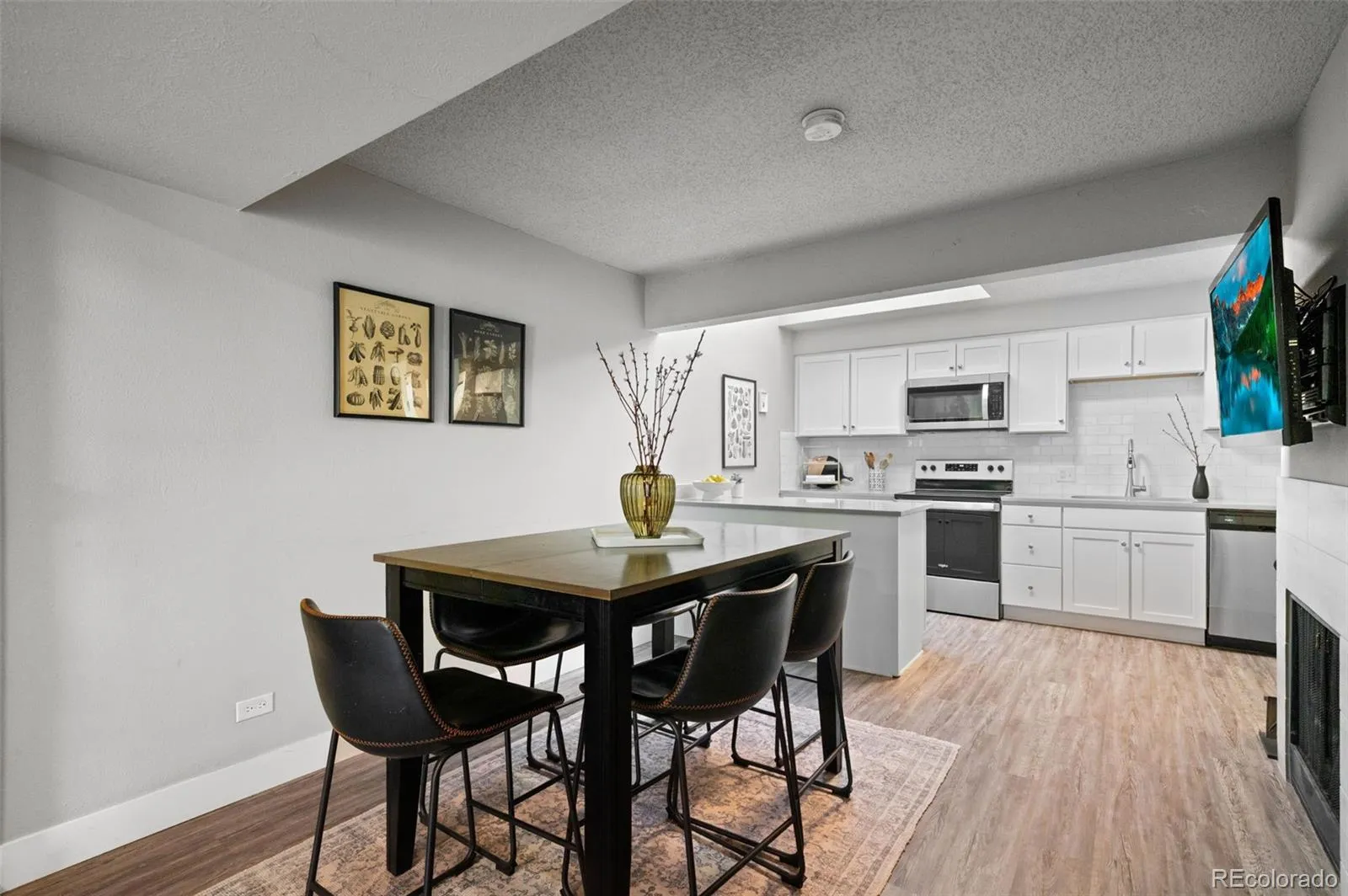 04152026151257 1600 16