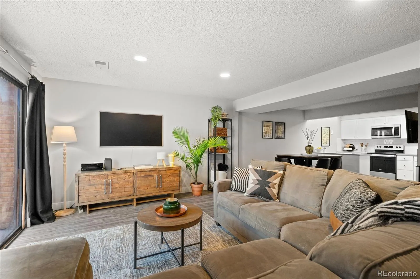 04152026151257 1600 2