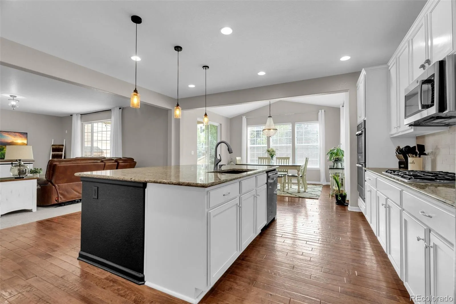 1990 Treetop Drive Castle Rock CO 80109 MLS #REC6040557 05052026041420 1600 19