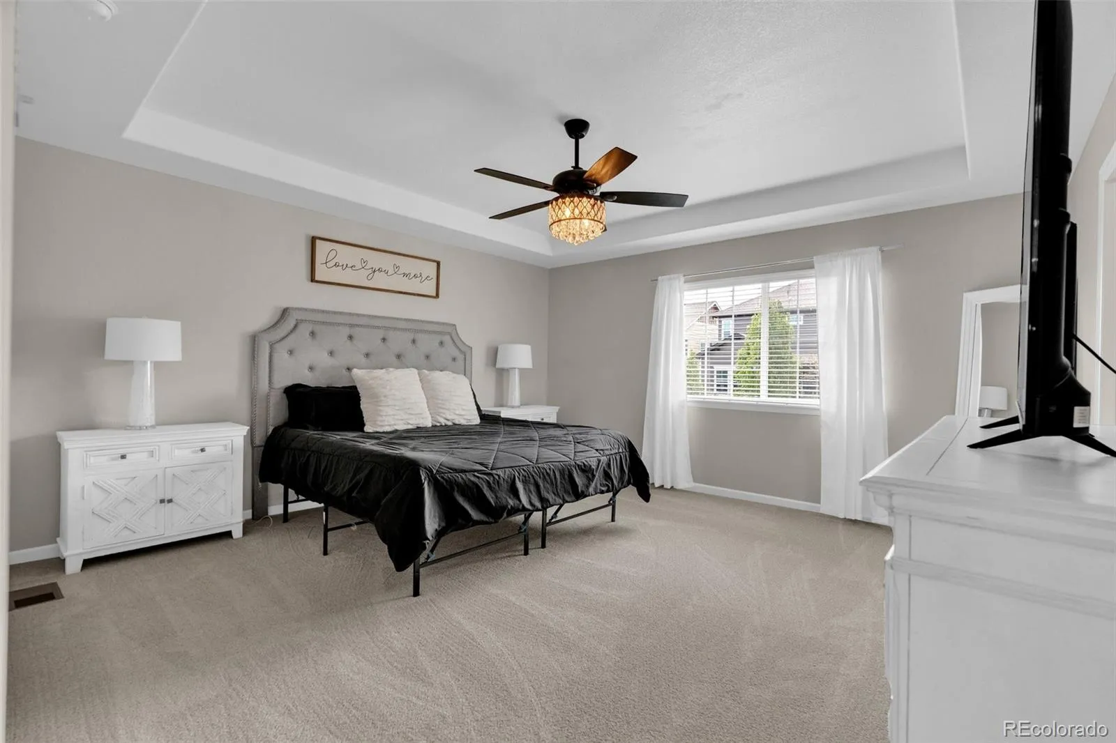 1990 Treetop Drive Castle Rock CO 80109 MLS #REC6040557 05052026041420 1600 22