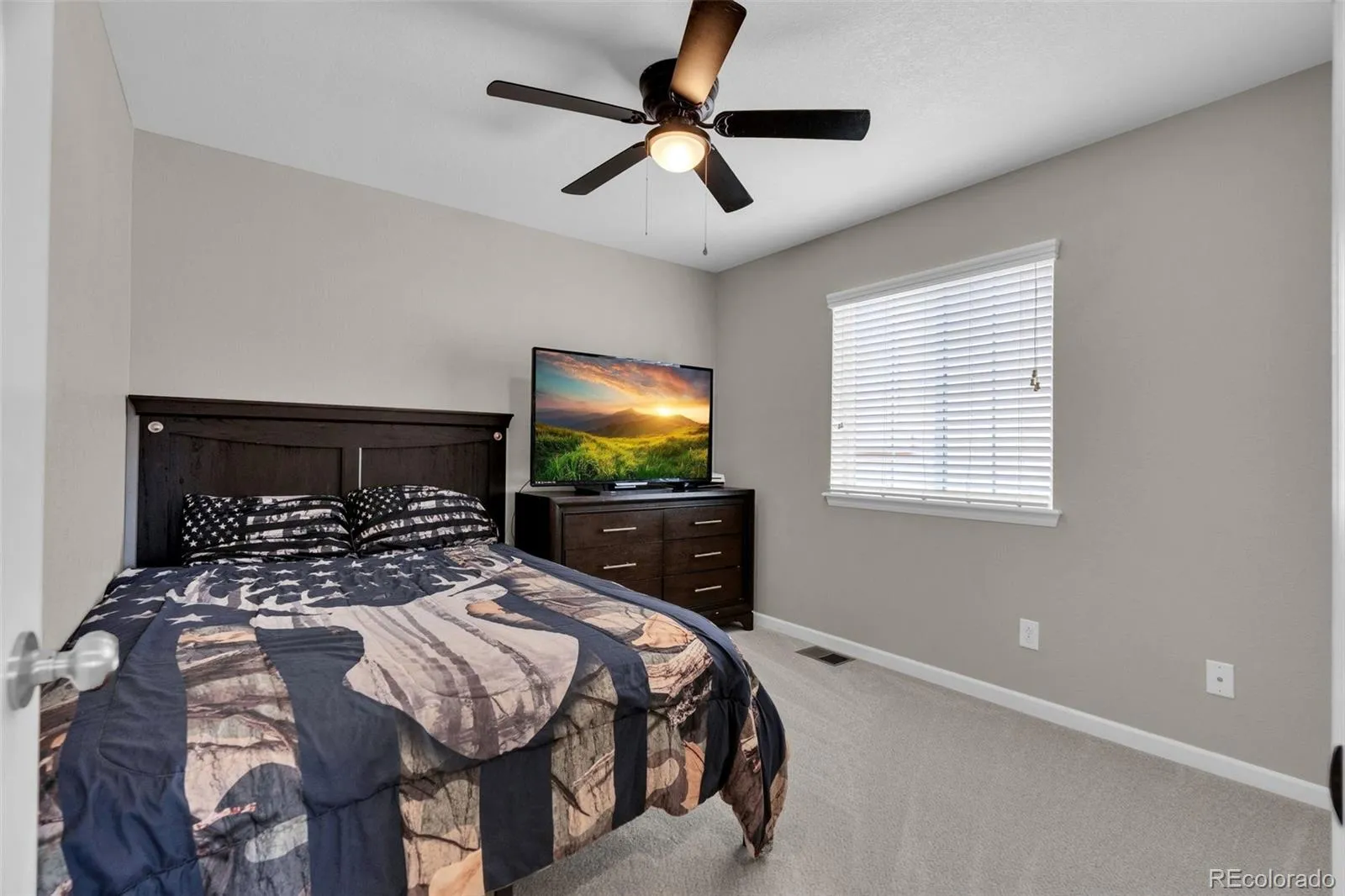 1990 Treetop Drive Castle Rock CO 80109 MLS #REC6040557 05052026041420 1600 34