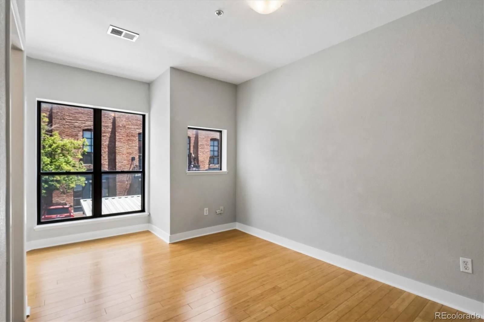 3195 Blake Street #207 Denver CO 80205 MLS #REC6040805 05302026172219 1600 13
