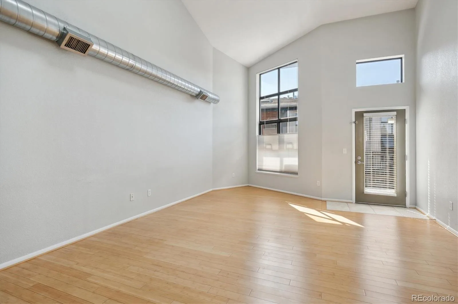 3195 Blake Street #207 Denver CO 80205 MLS #REC6040805 05302026172219 1600 24