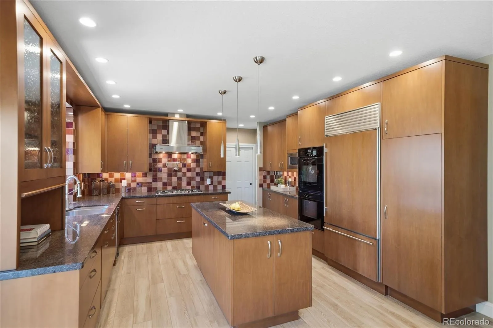 6929 S Chapparal E Circle Centennial CO 80016 MLS #REC6041819 05162026050248 1600 6