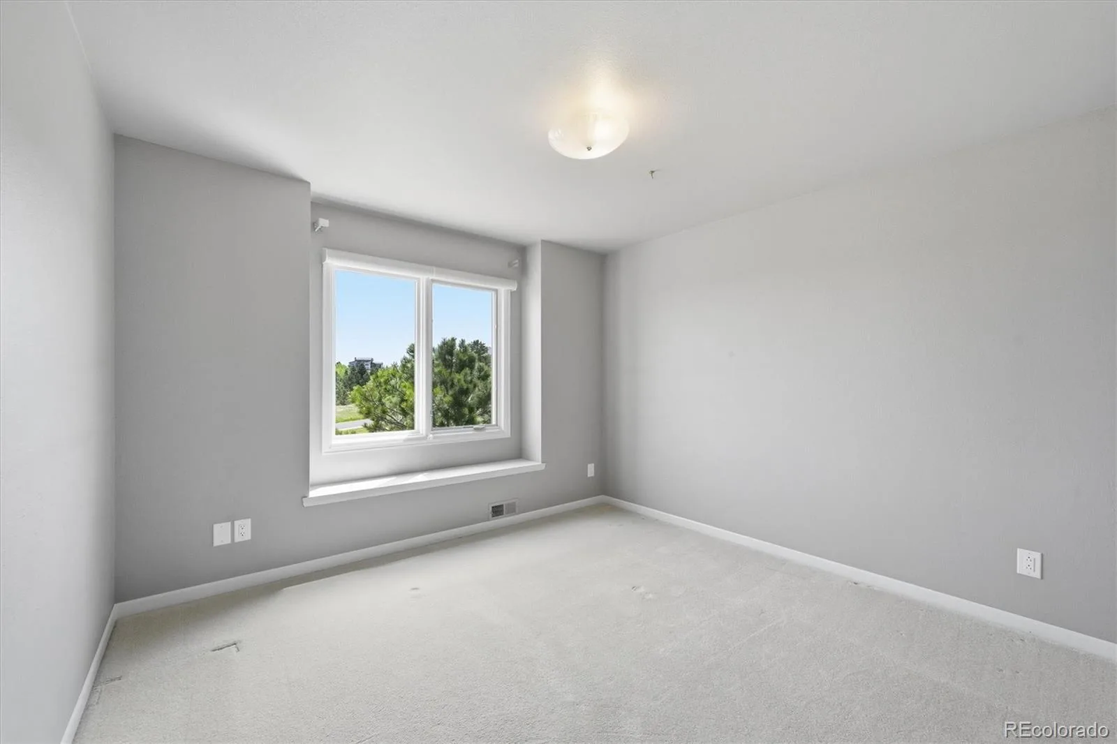 6929 S Chapparal E Circle Centennial CO 80016 MLS #REC6041819 06022026231433 1600 27