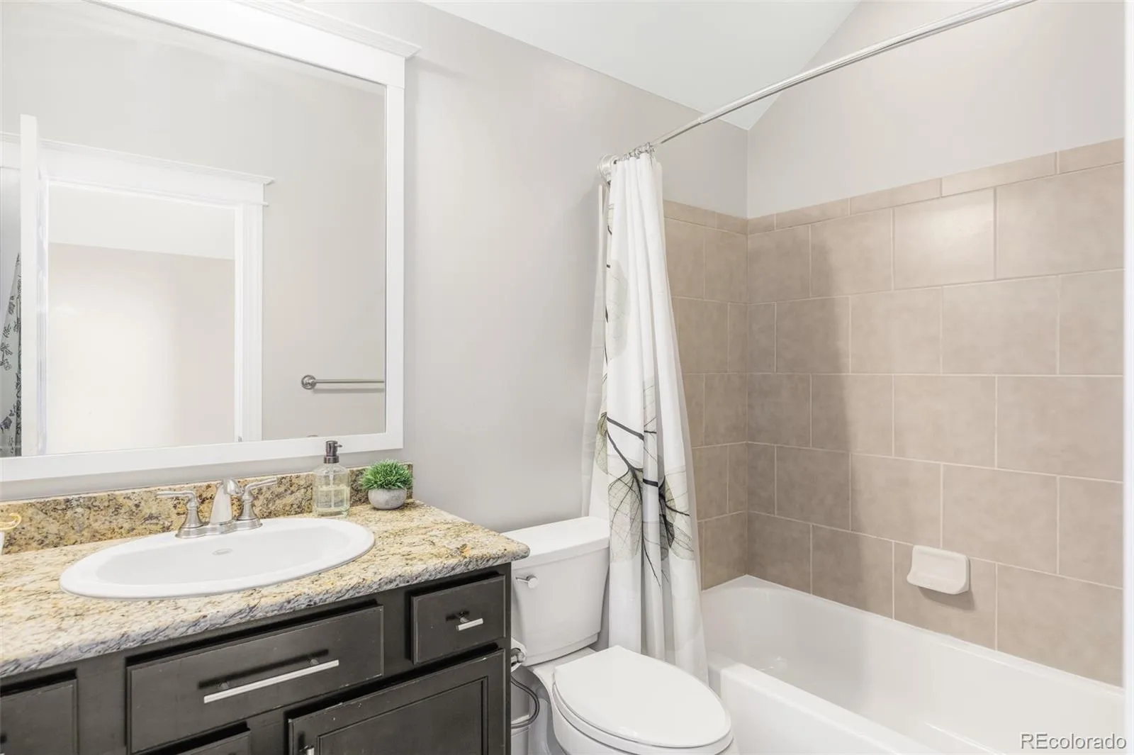 8189 E 32nd Avenue Denver CO 80238 MLS #REC6042654 06042026142125 1600 27
