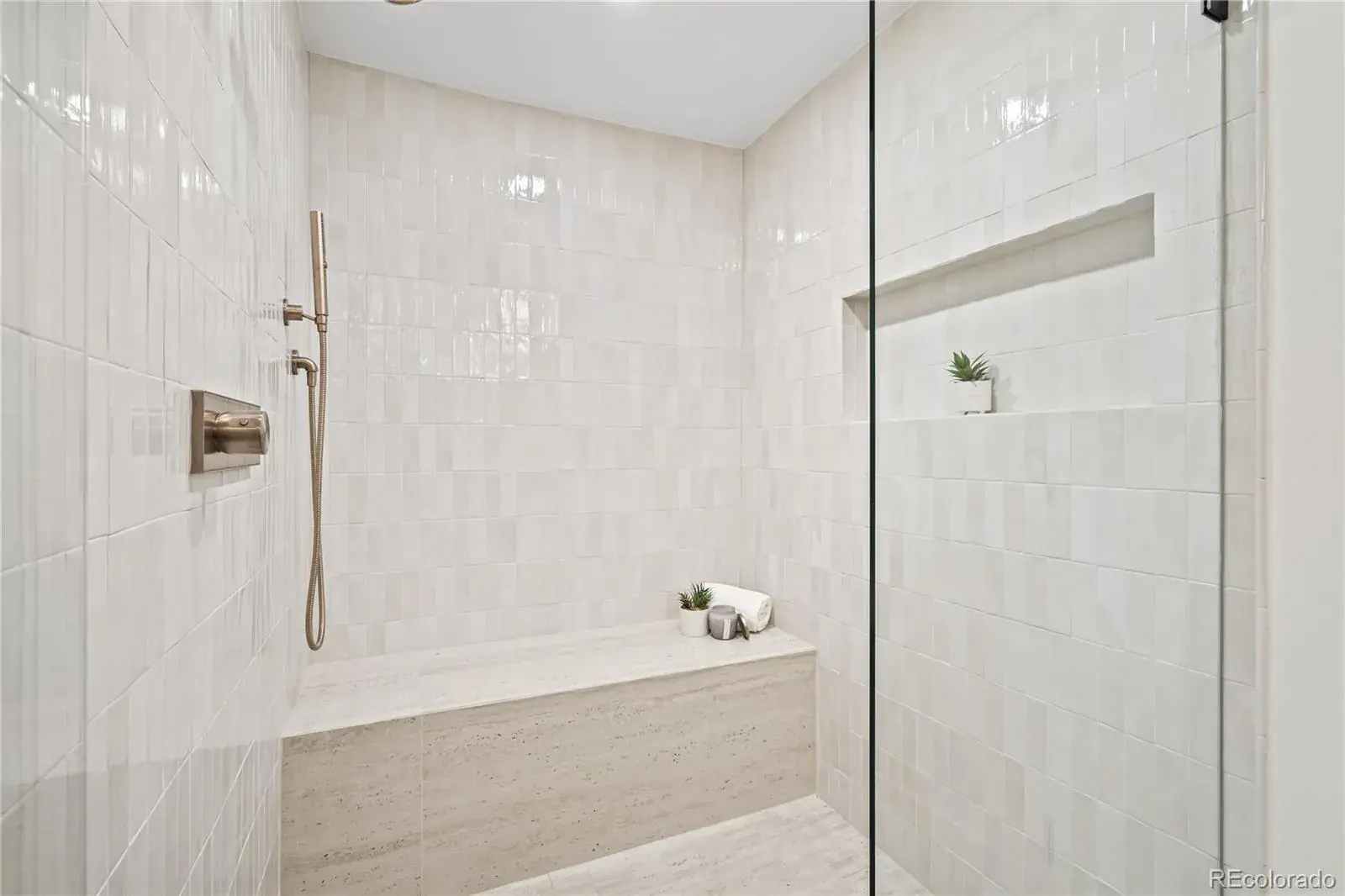 01212026205013 1600 25