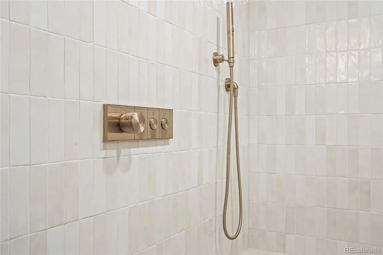 01212026205013 1600 26