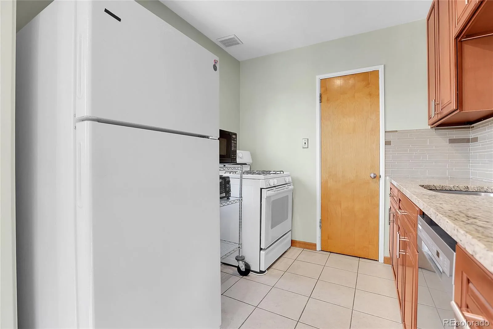 1175 N Emerson Street #202 Denver CO 80218 | MLS #REC6043716 06292026143156 1600 14