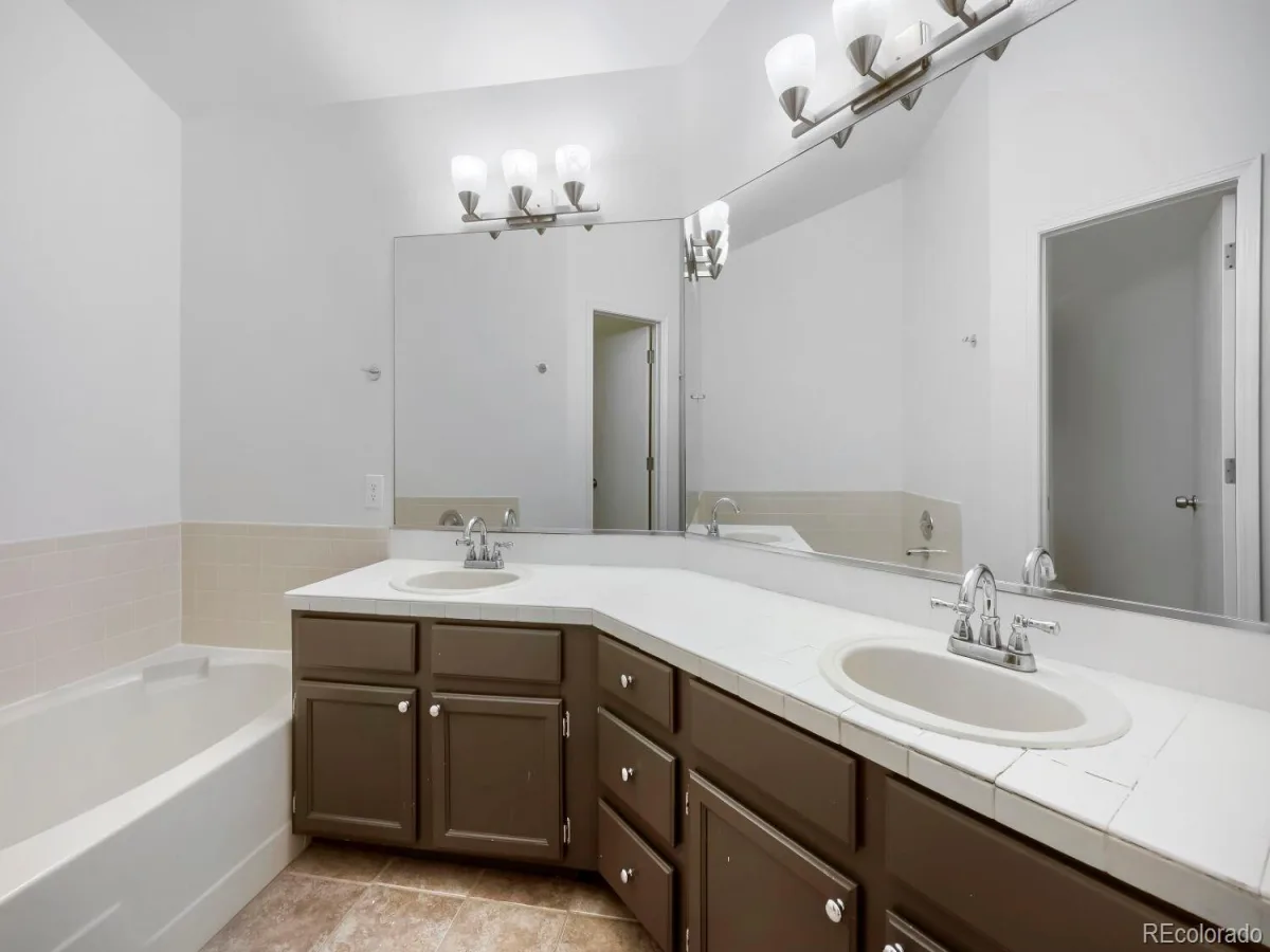 1470 S Quebec Way #129 Denver CO 80231 | MLS #REC6045792 08062026153218 1200 20