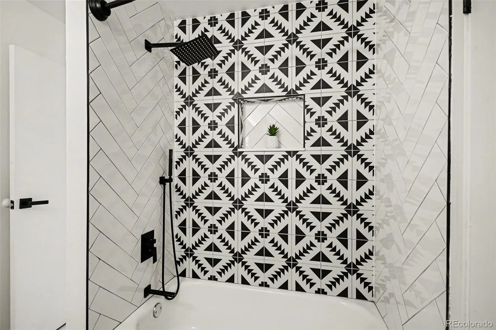 03122026164750 1600 10