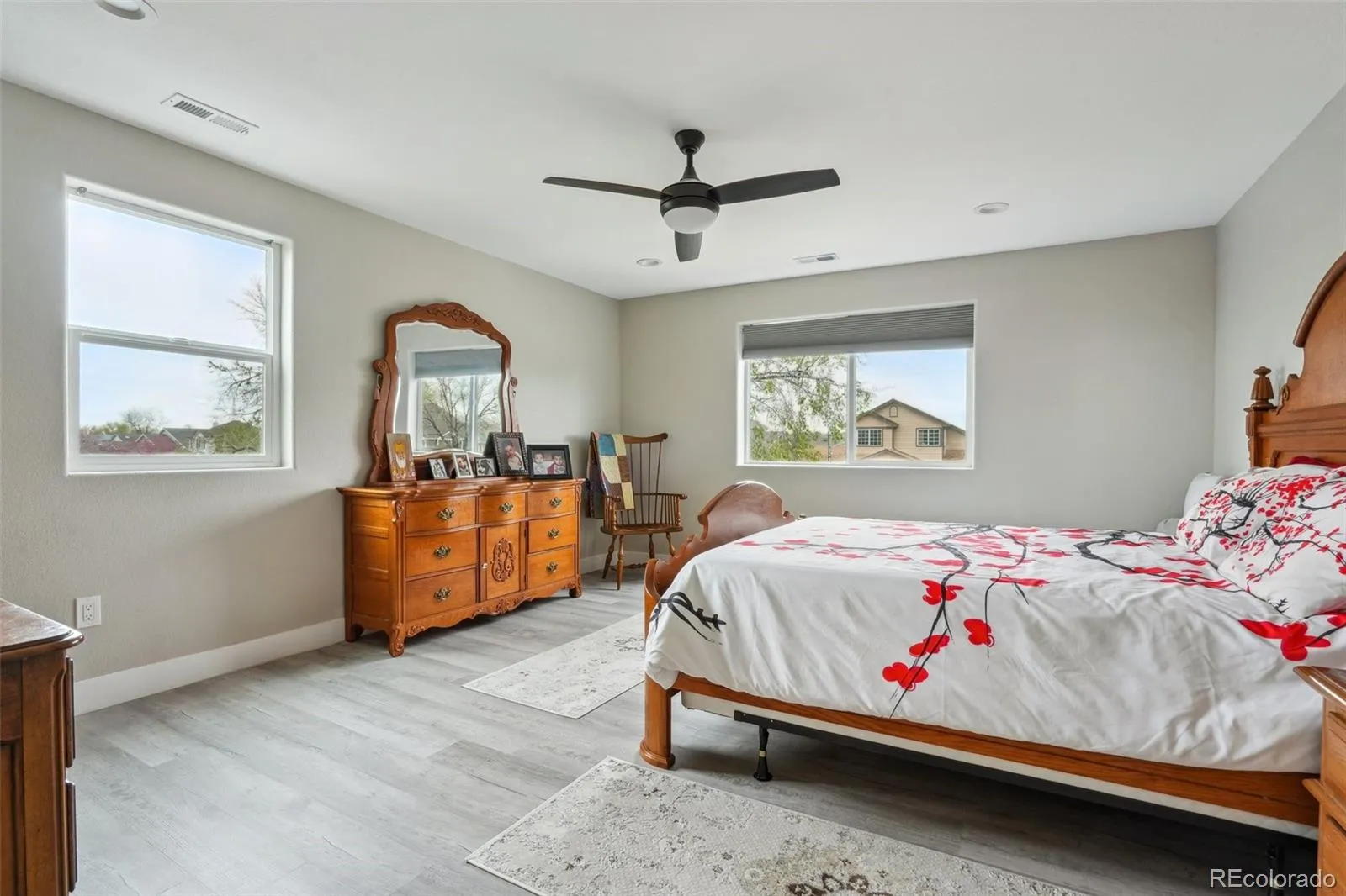 04182026220335 1600 10