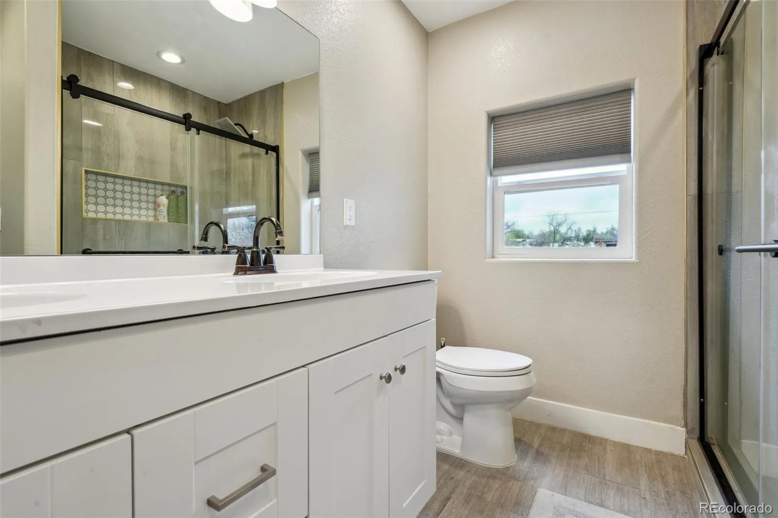 04182026220335 1600 14