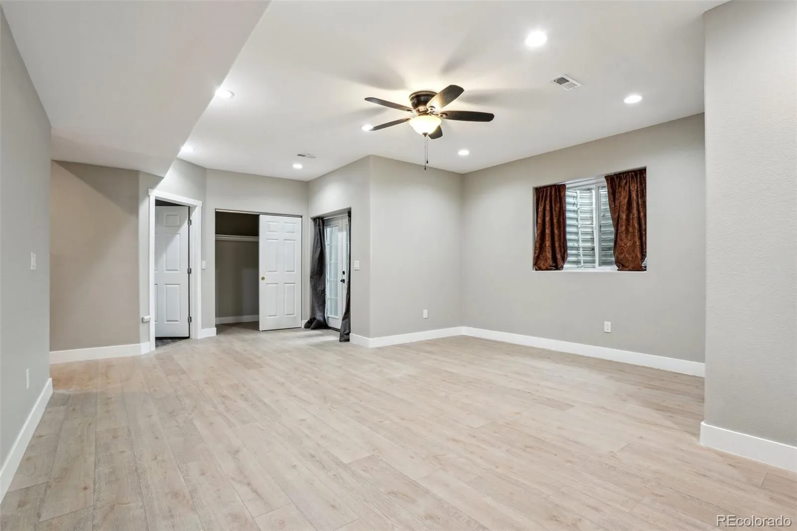 04182026220335 1600 18