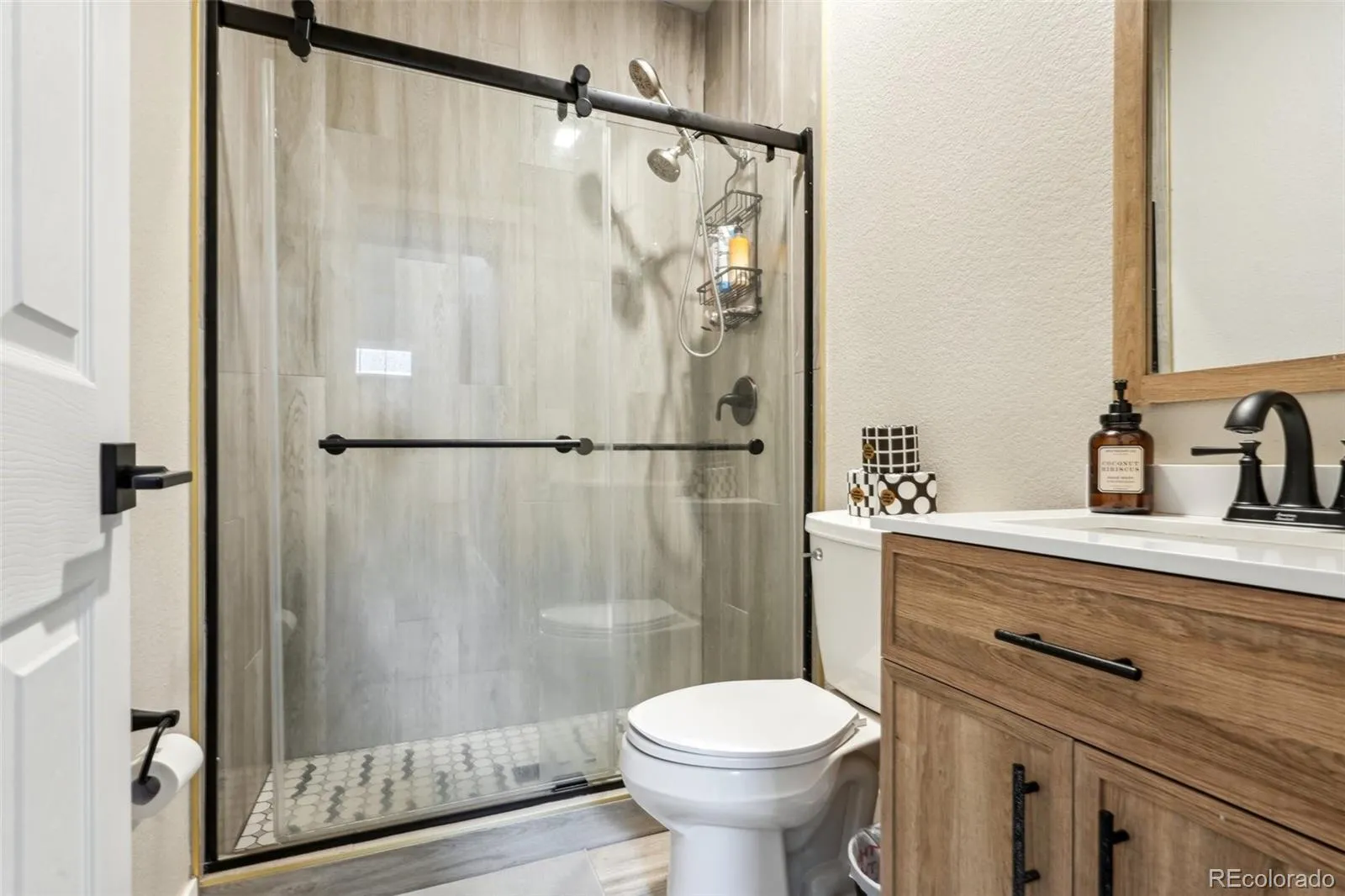 04182026220335 1600 9