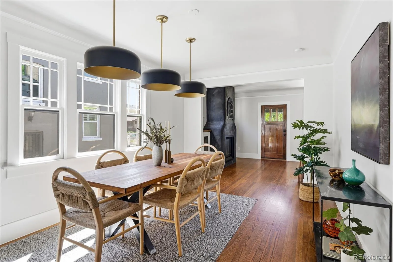 04162026201122 1600 10