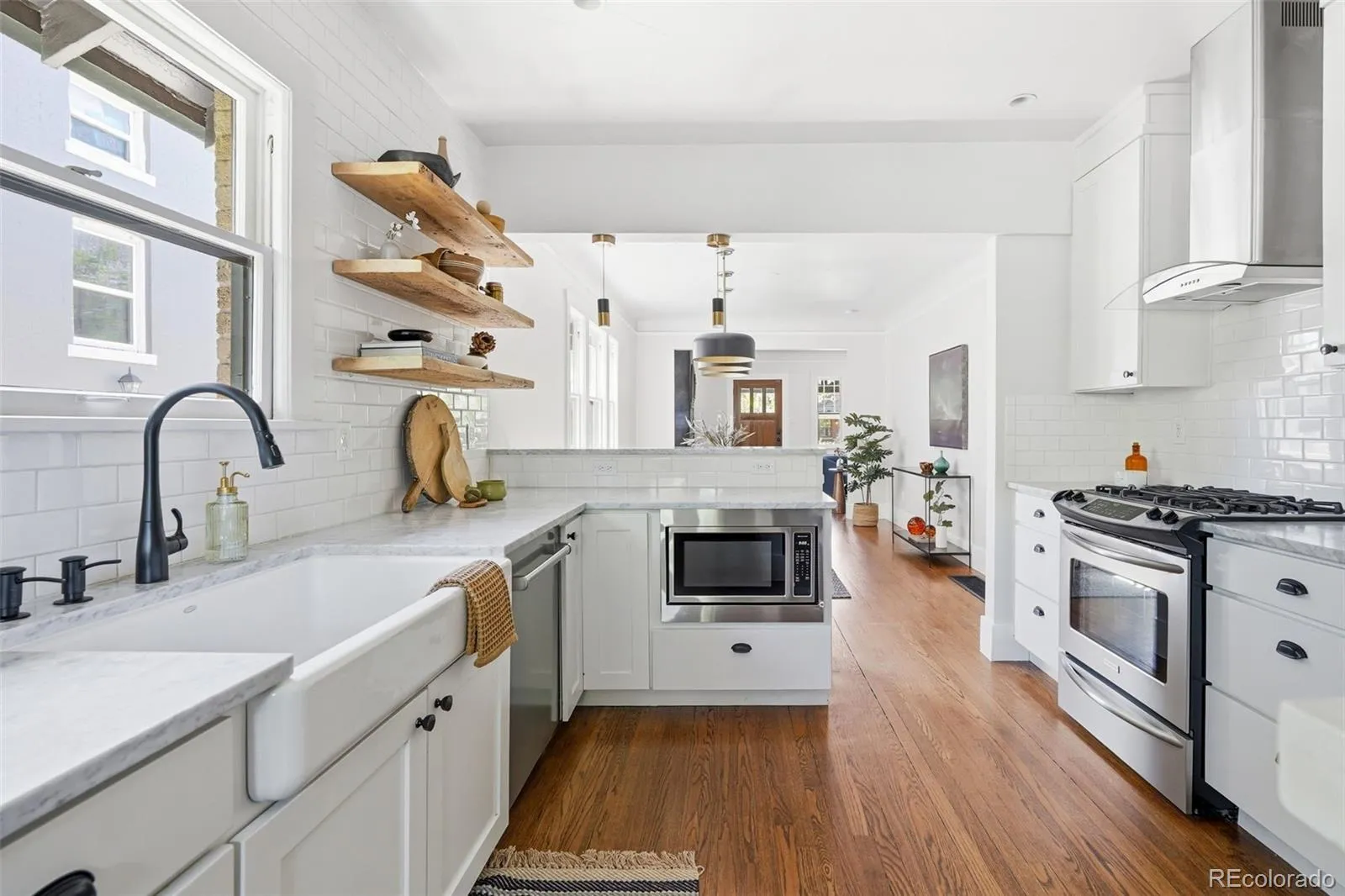 04162026201122 1600 12