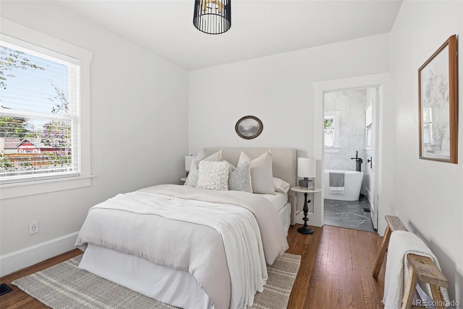 04162026201122 1600 19