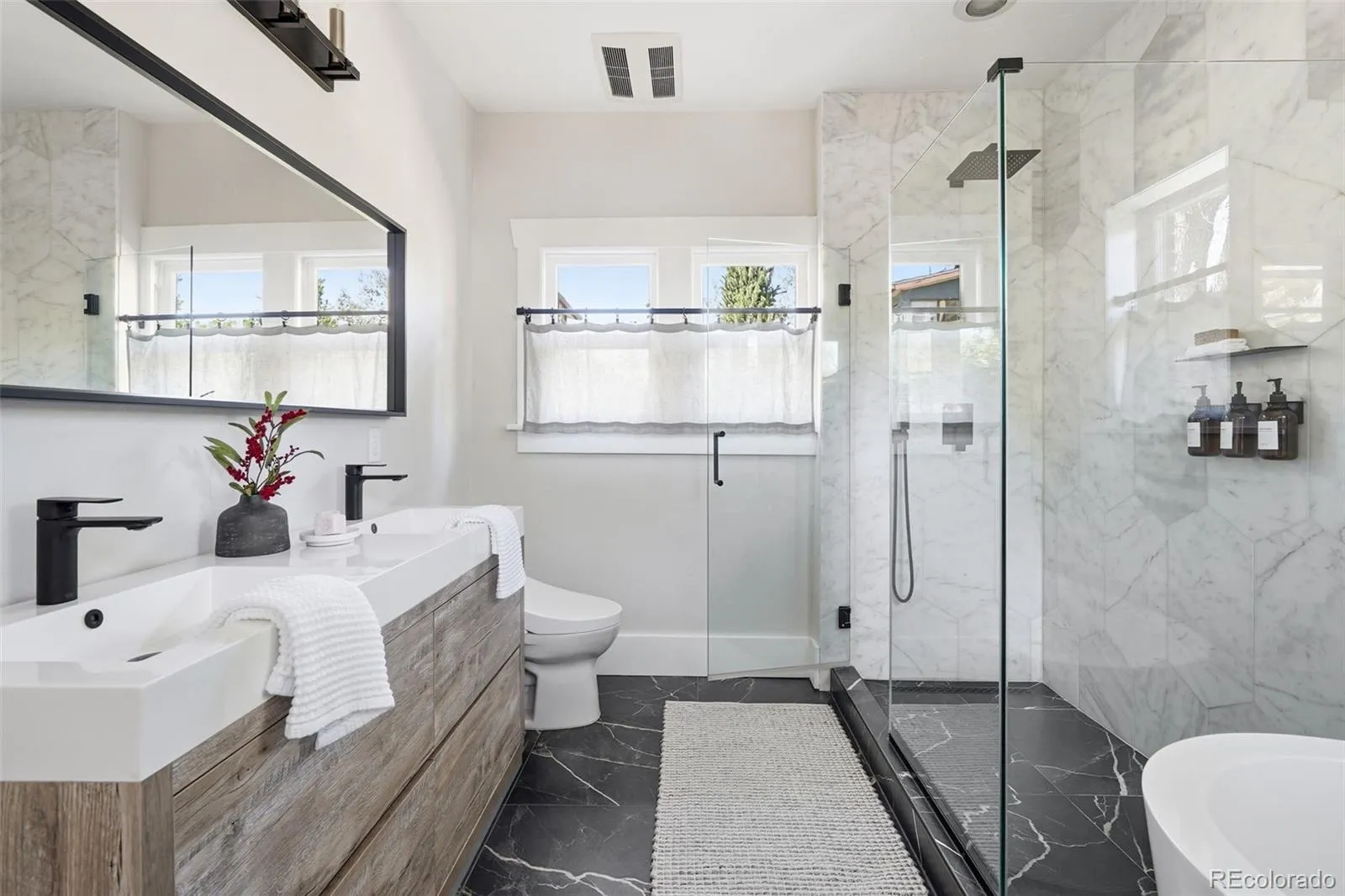 04162026201122 1600 22