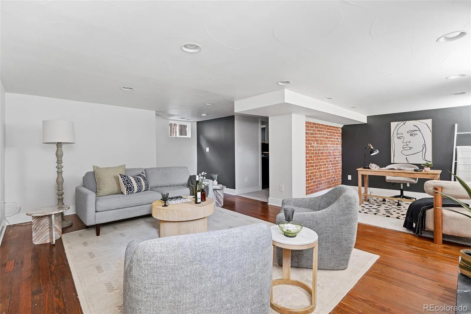 04162026201122 1600 32