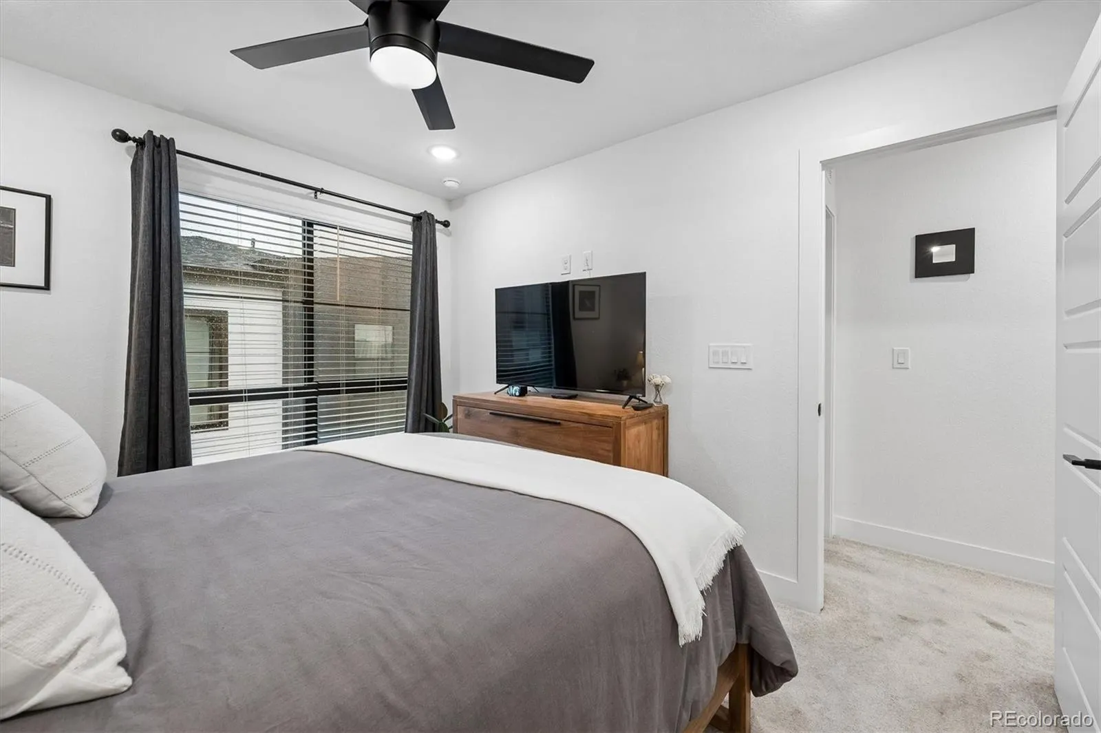 2064 S Holly Street #2-6 Denver CO 80222 MLS #REC6048239 05012026172740 1600 17