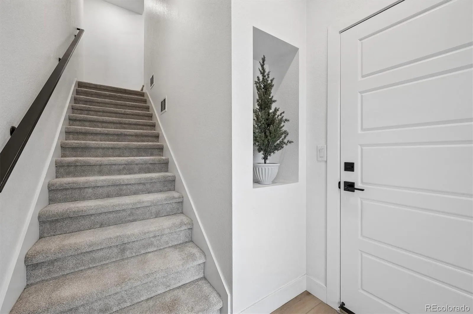 2064 S Holly Street #2-6 Denver CO 80222 MLS #REC6048239 05012026172740 1600 4