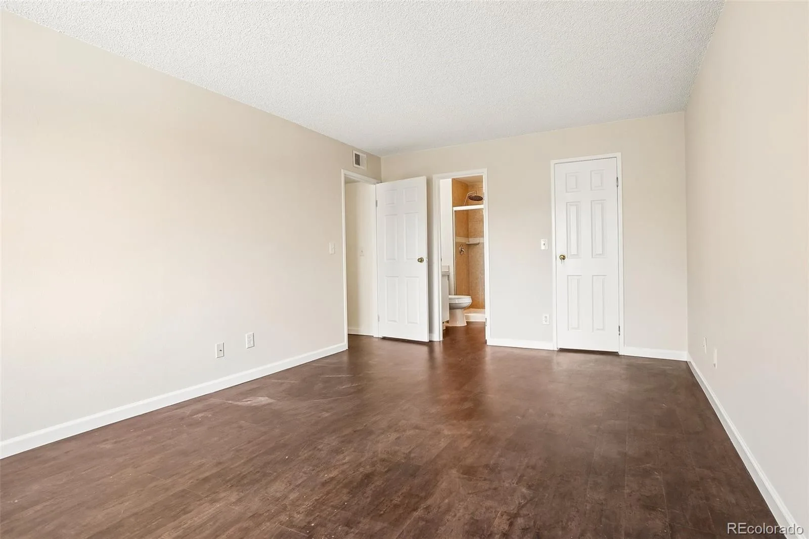 921 S Walden Street #206 Aurora CO 80017 | MLS #REC6048626 08062026205114 1600 16