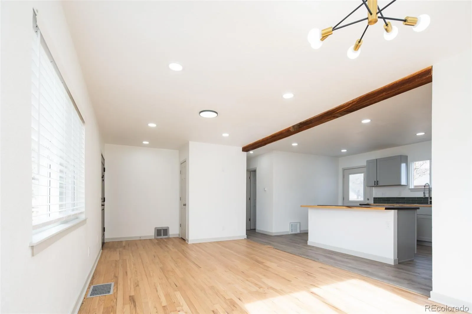 04212026183811 1600 11