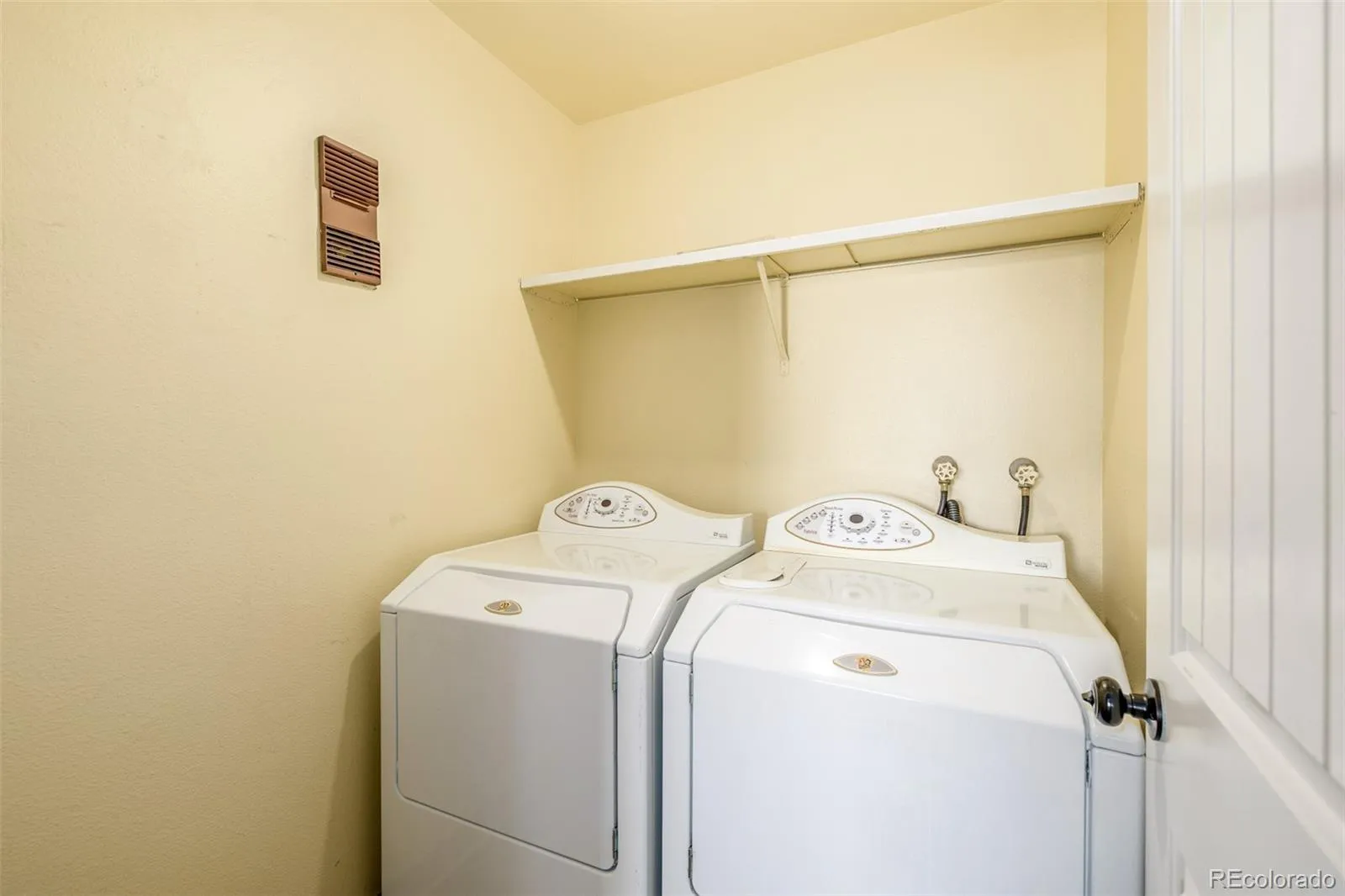 13494 E Jewell Avenue #201 Aurora CO 80012 MLS #REC6049815 04132026150251 1600 27