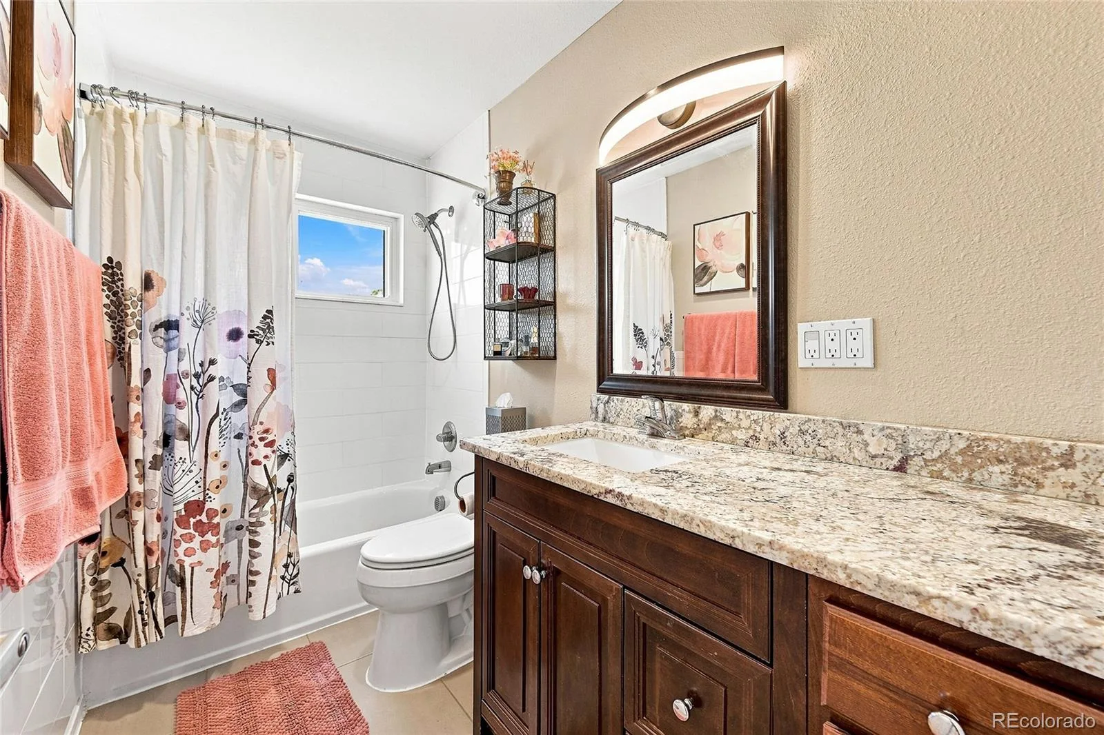 1250 S Elm Street Denver CO 80246 | MLS #REC6050133 09222026113636 1600 16