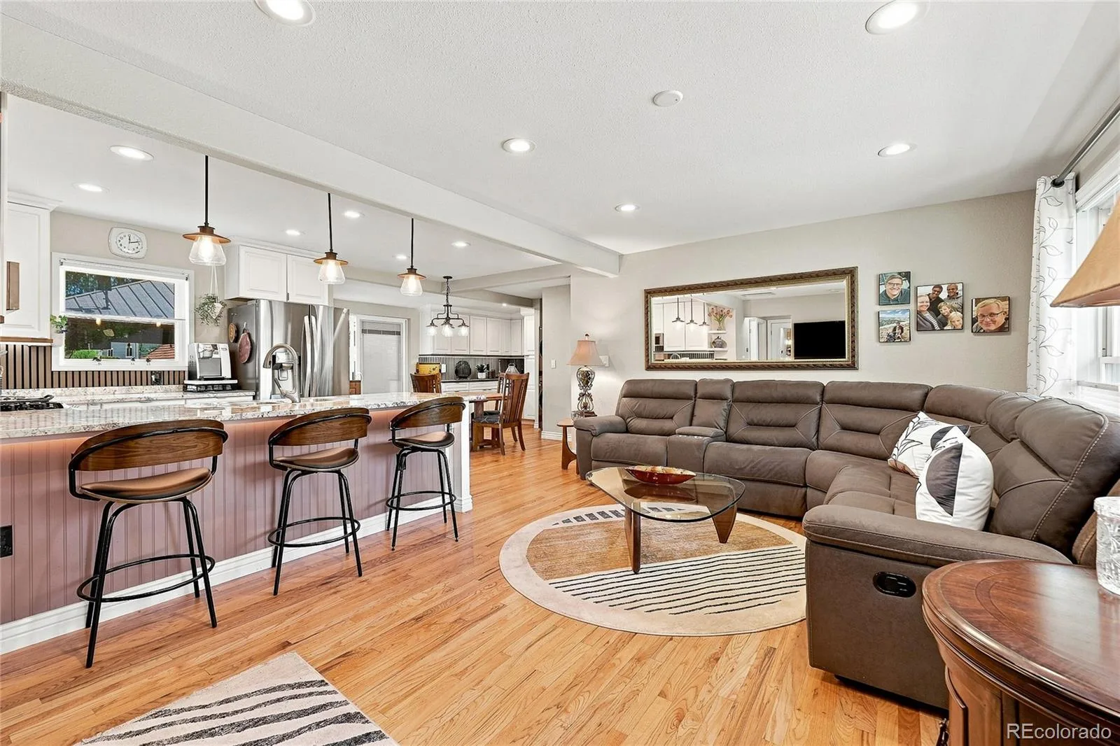 1250 S Elm Street Denver CO 80246 | MLS #REC6050133 09222026113636 1600 5