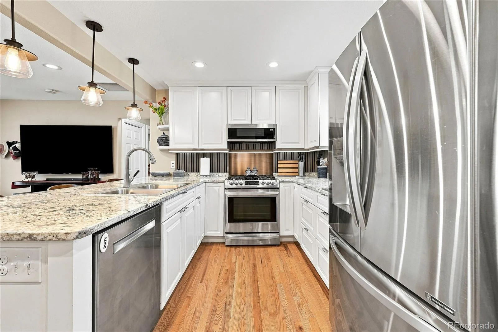 1250 S Elm Street Denver CO 80246 | MLS #REC6050133 09222026113636 1600 9