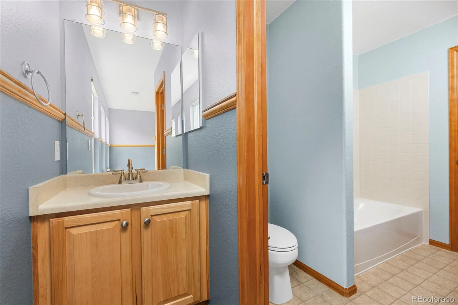 5344 S Haleyville Street Aurora CO 80016 | MLS #REC6050413 09252026180115 1600 30