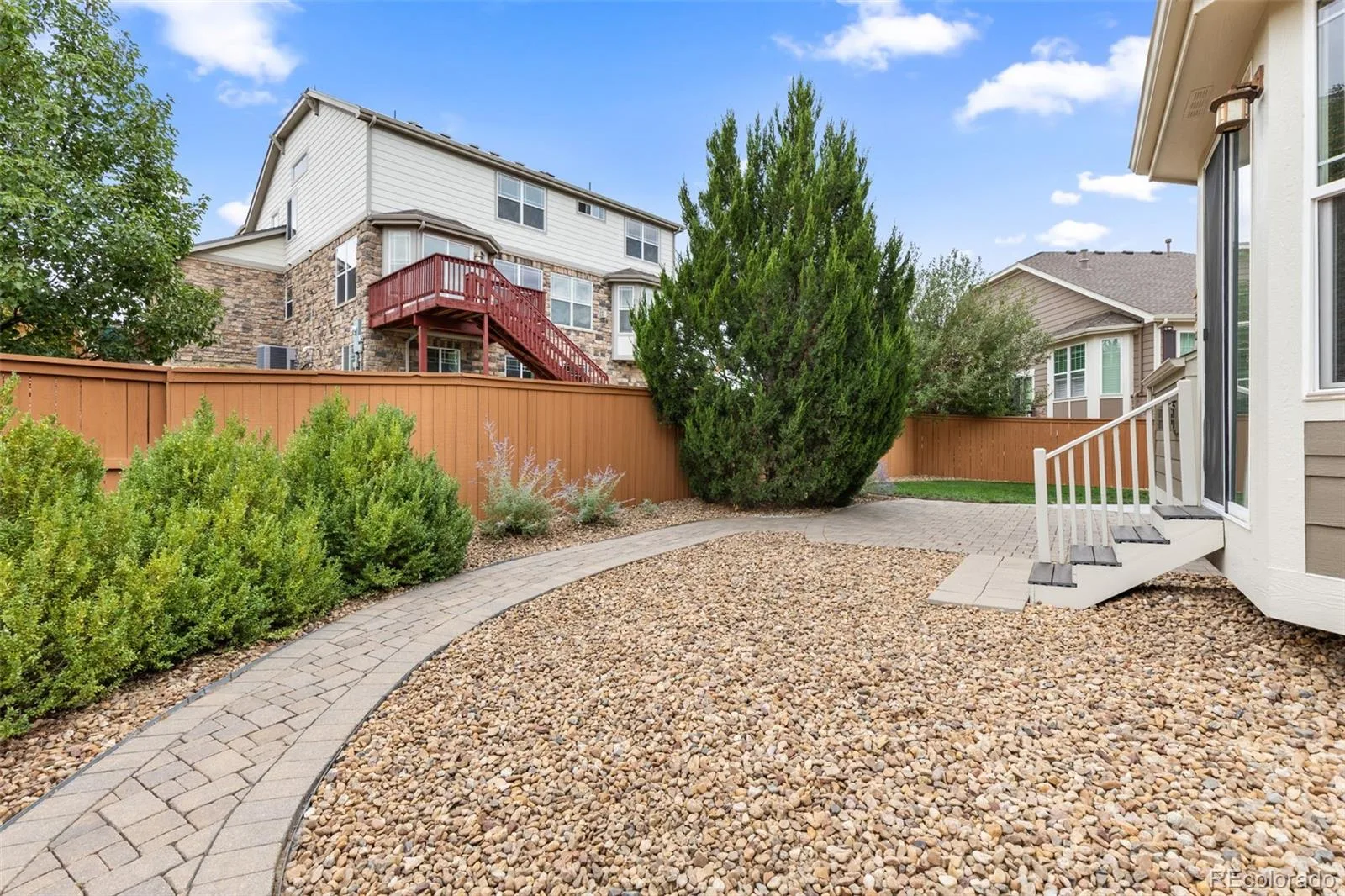 5344 S Haleyville Street Aurora CO 80016 | MLS #REC6050413 09252026180115 1600 39