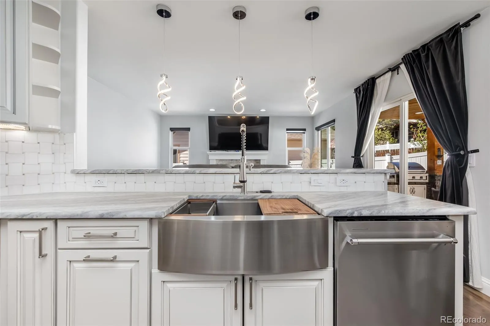 04092026230752 1600 12